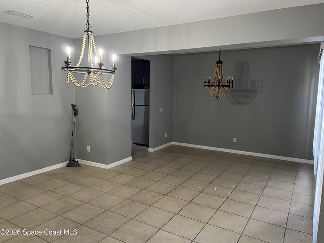 Photo - 810 Benton Dr