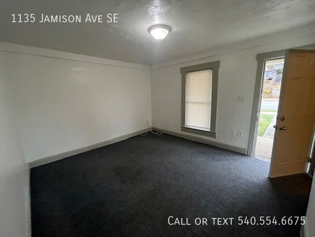 Photo - 1135 Jamison Ave SE