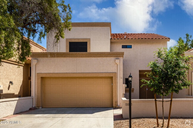 Building Photo - 2085 N Sunset Dr Rental