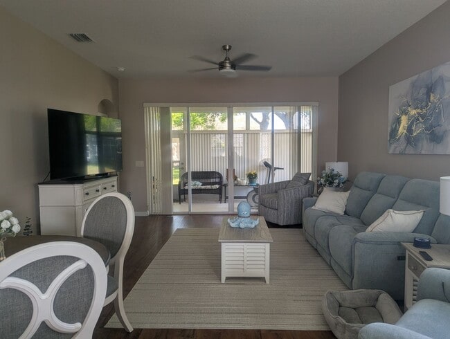 Photo - Lovely 2 bedroom, 1 bath home located in the beautiful community of the Legacy of Leesburg