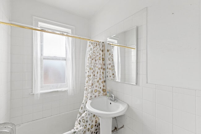 Photo - 4511 N Greenview Ave Unit 3W