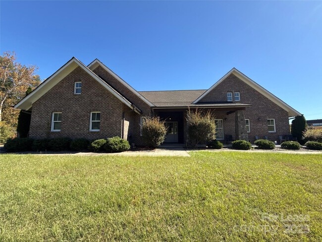 Building Photo - 14019 Thompson Rd