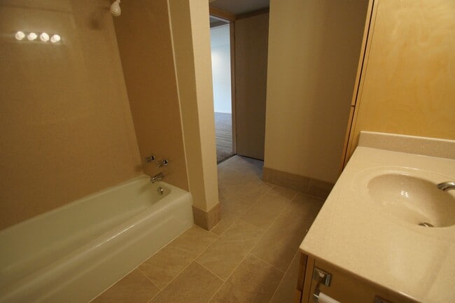 Photo - Modern First-Floor One Bedroom with In-Unit Laundry Unidad 110