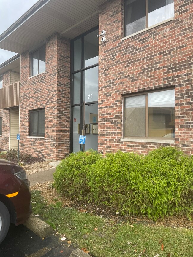 Building Photo - 20 Providence Dr Unit #144