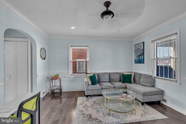 Photo - 4011 Blaine St NE