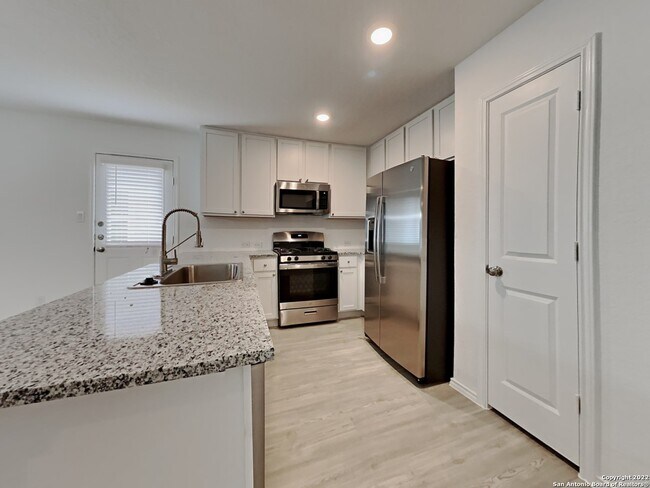 Photo - 10246 Devon Wheel St