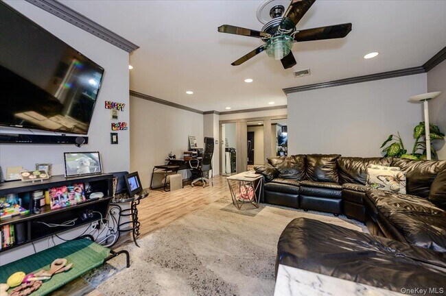 928 Northfield Rd