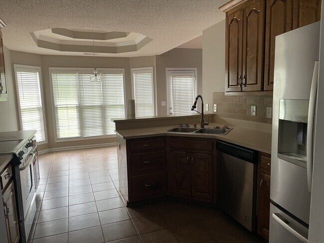 Kitchen with Breakfast Area - 104 Appleberry Ln