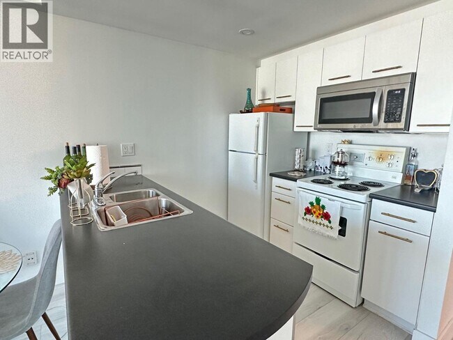 Photo - 1331 W Georgia St Unit 2707