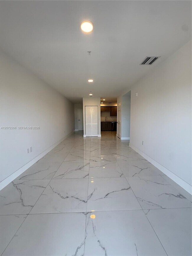 Photo - 10950 NW 82nd St Unit 324
