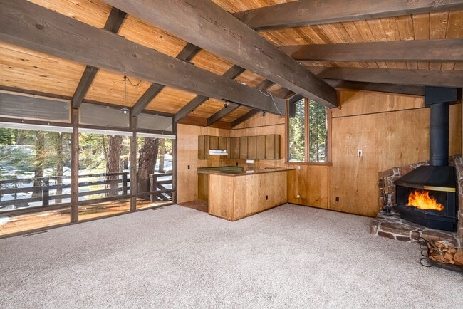 Photo - Vintage Vibe, Lake View, Corner Lot 3x2 with New Appliances