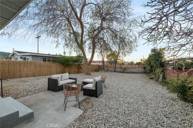 Photo - 10607 Whitegate Ave