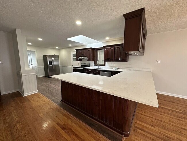 Photo - 2712 Garvin Rd NW