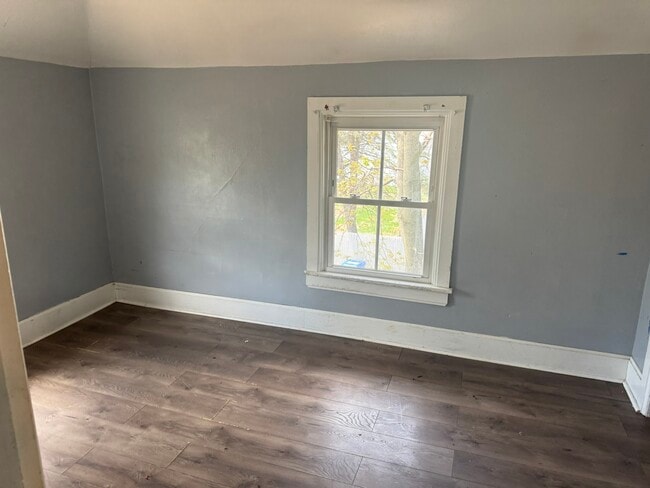 Photo - 915 W 14th St Unit 915