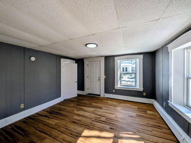 Photo - 13-15-15 Walnut St Unit #1