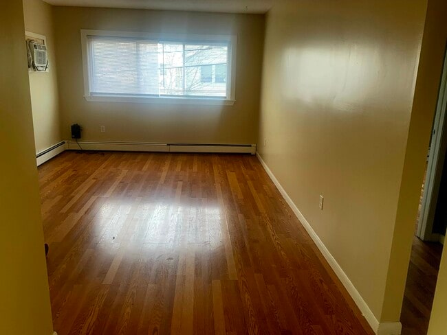 Photo - 726 Golden Ave Unidad 2