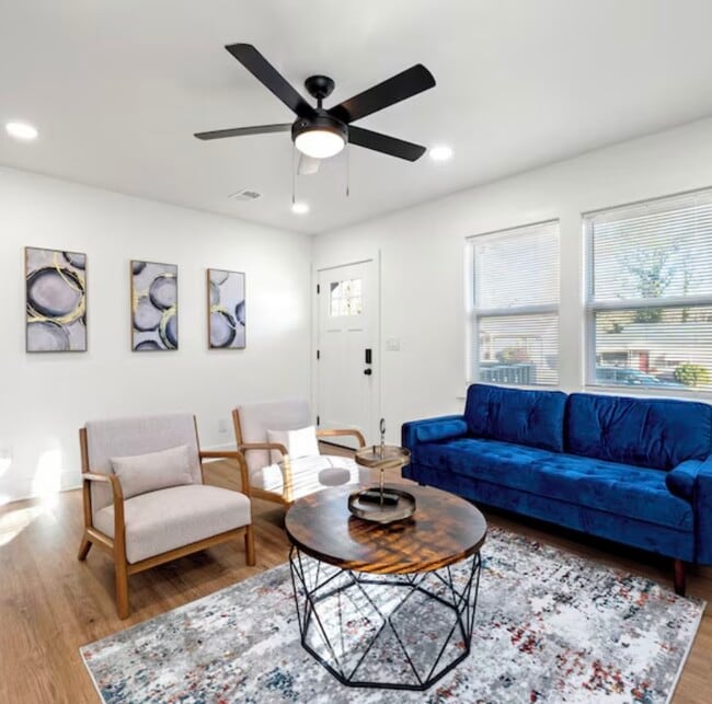 Photo - 2484 Calvin Ave