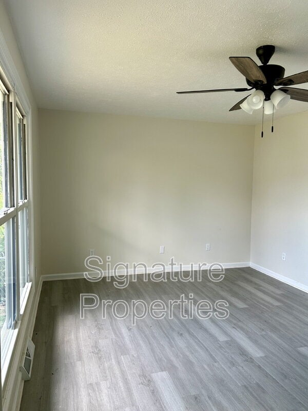 Photo - 412 Virginia St