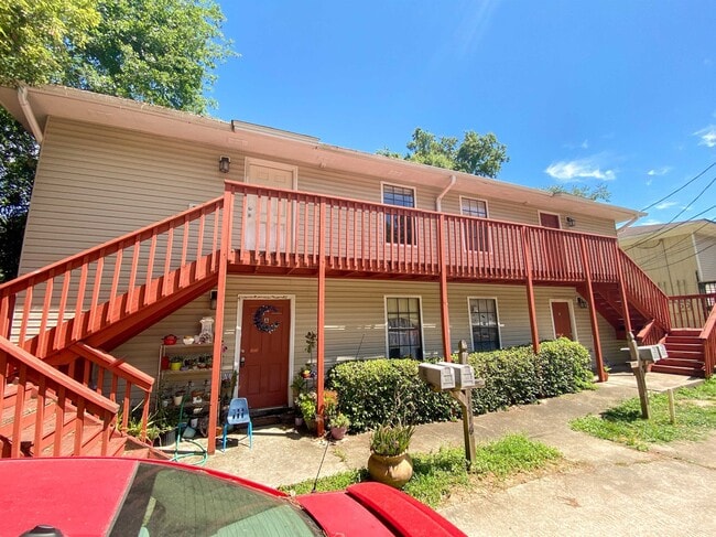 Photo - 1416 Charlotte St
