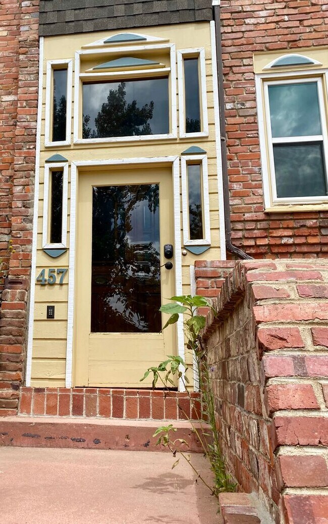 Photo - Two Bedroom PLUS Bonus Room on the West End of Pearl Street