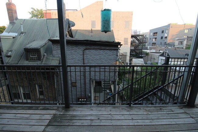 Photo - 956 N Winchester Ave Unidad 3S