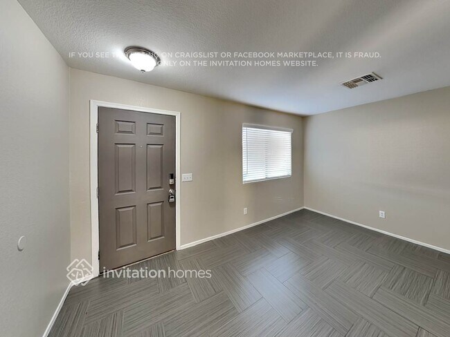 Photo - 30546 N Honeysuckle Dr