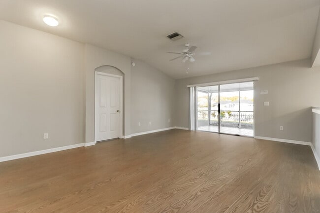 Photo - 29429 Crossland Dr