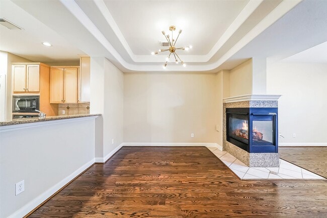 Photo - 2406 Calumet St