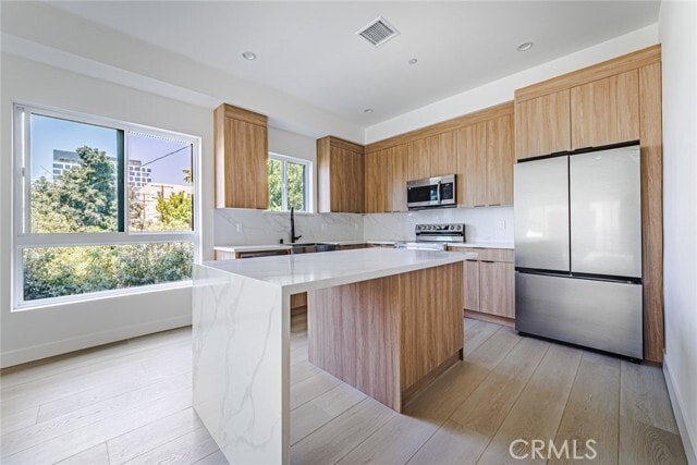 Photo - 1330 Tamarind Ave Apartment