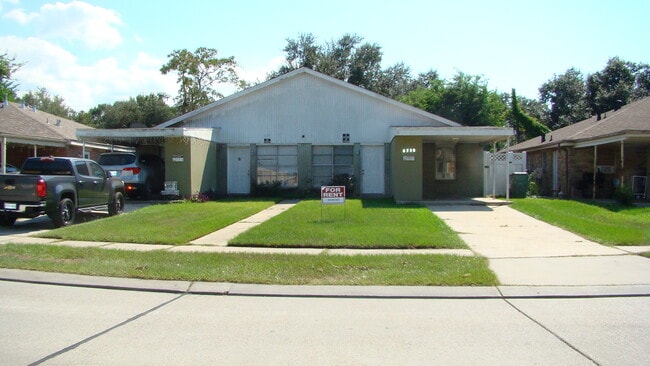 Building Photo - 6510 Park Manor Dr Unit 6510 Park Manor Rental