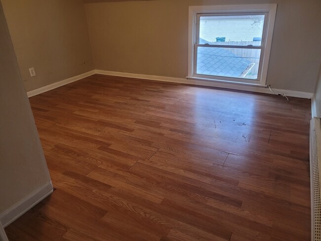 Photo - 315 Julian St Unidad 2