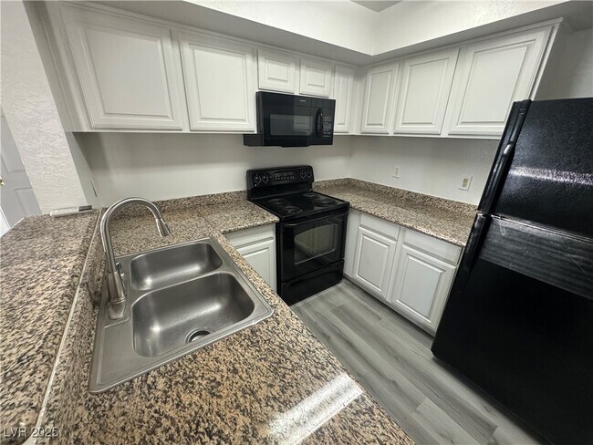 Photo - 6800 E Lake Mead Blvd Unidad 2030