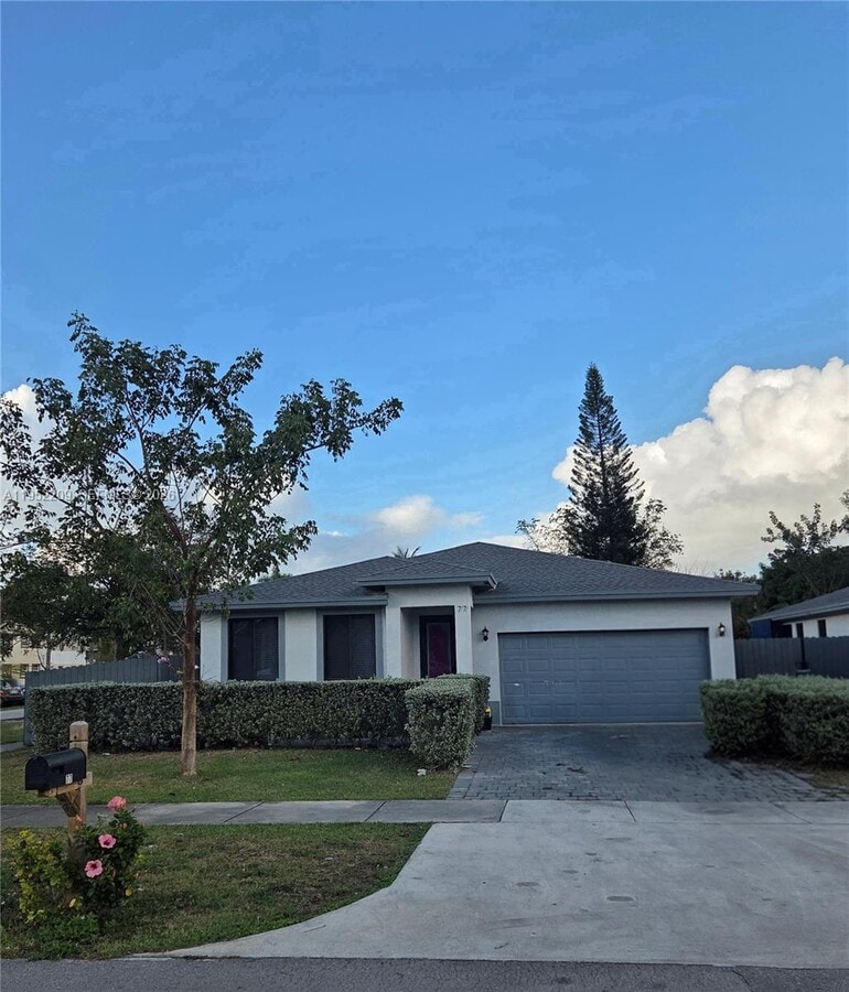 Photo - 77 NE 12th St