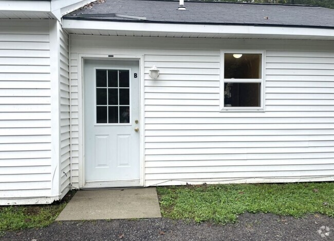 Building Photo - 143 Turkey Ln Unit B Rental