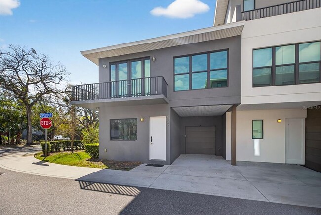 Building Photo - 8706 Palm Ranches Pl