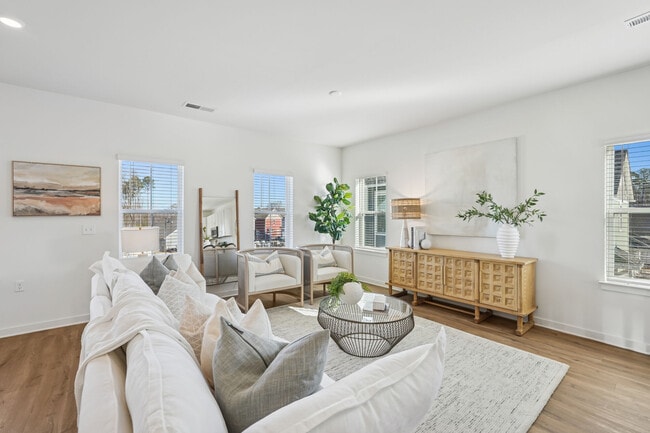 Photo - Hamlet at Avalon Park - Homes and Townhomes for Rent