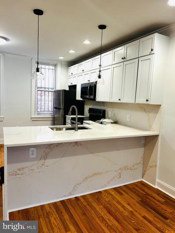 Building Photo - 1724 18th St NW