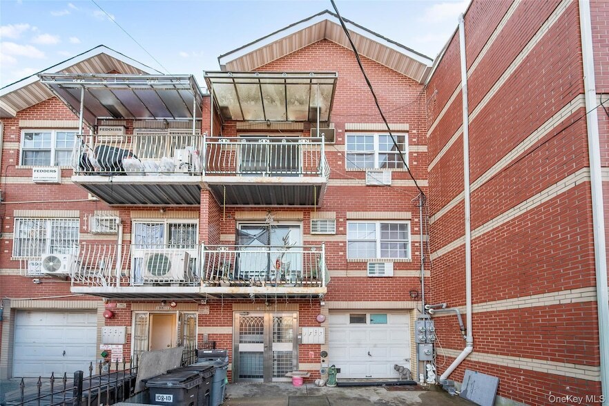 Photo - 108-10 35th Ave