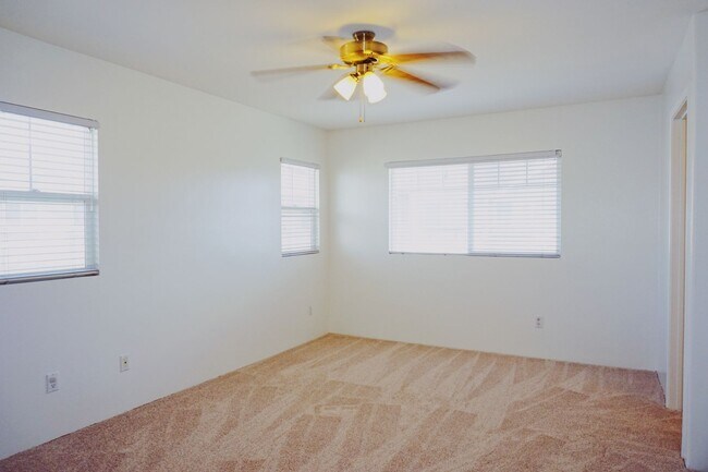 Photo - Mariner's Place 3/2.5 Townhome with Centra...