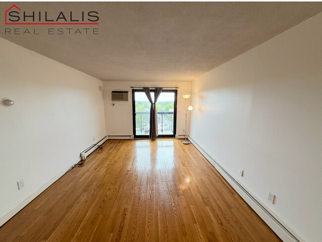 Photo - 166 Galen St Apartments Unit 83