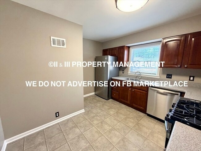 Photo - 829 S Sherman St