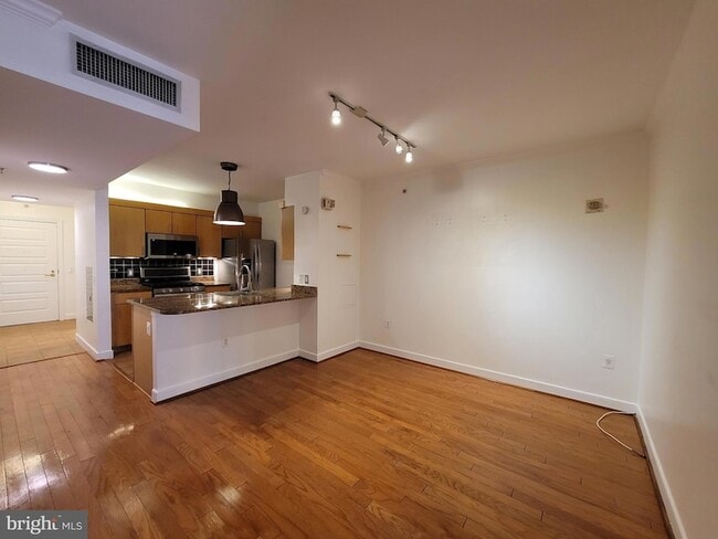 Photo - 616 E Street NW Unit 1007 Unit 1007