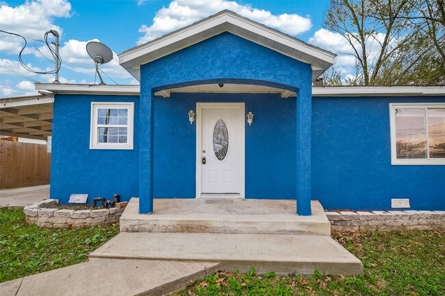 Photo - 12906 Gladden Dr