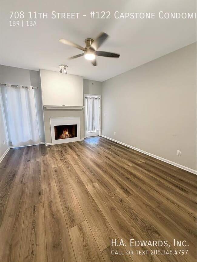 Building Photo - 708 11th St Unit #122 Capstone Condominiums