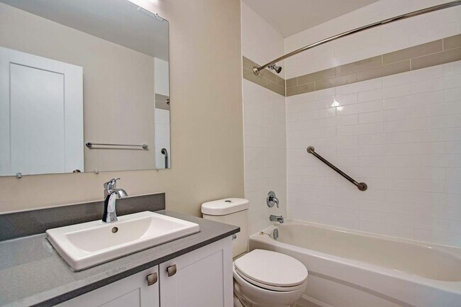 Photo - Grandview Tower