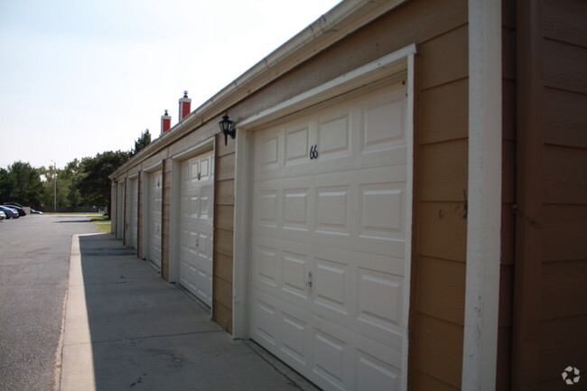 Garage - Village Park at Cedarbrooke Rental