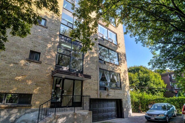 Photo - Family Friendly Building! Unit 1