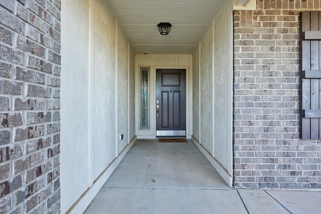 Photo - 806 Barbaroot Dr