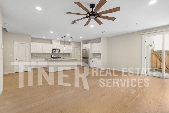 Photo - 632 Whitewater Wy