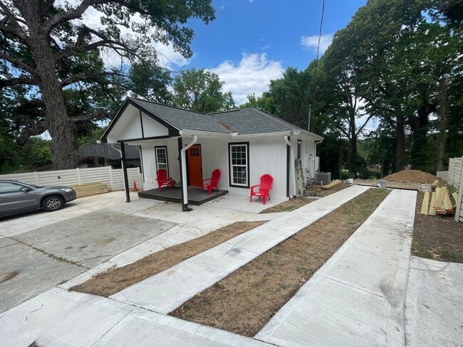 Photo - 2383 Perry Blvd NW